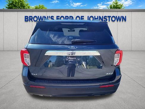 Used 2023 Ford Explorer XLT AWD/4WD image 6