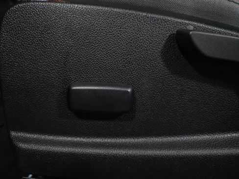 Used 2022 Chevrolet Colorado W/T w/ Custom Special Edition image 28