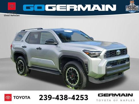 Certified 2025 Toyota 4Runner TRD Off-Road AWD/4WD image 5