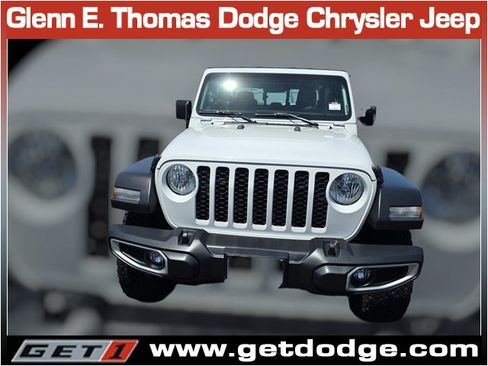 Certified 2023 Jeep Gladiator Sport AWD/4WD image 2