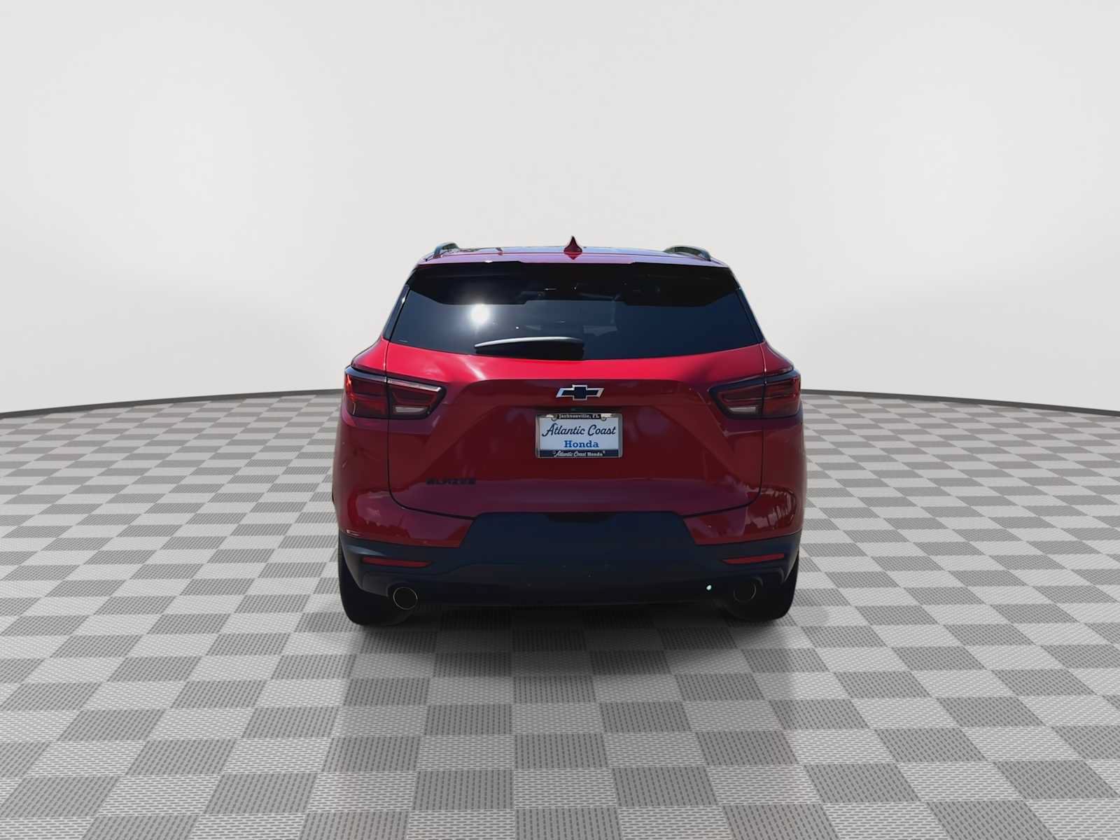 Used 2023 Chevrolet Blazer LT w/ Sound & Technology Package FWD image 7