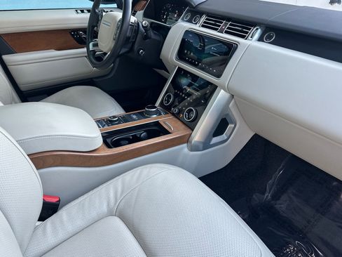 Used 2019 Land Rover Range Rover HSE image 34