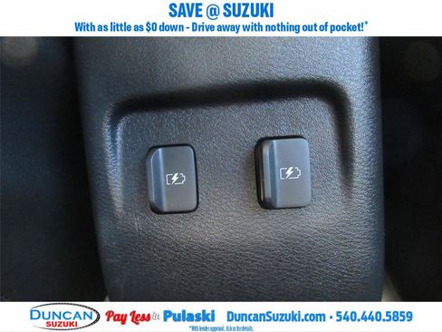 Used 2021 Nissan Kicks SR w/ SR Premium Package image 29