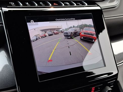 Certified 2021 Jeep Grand Cherokee L Laredo AWD/4WD image 18