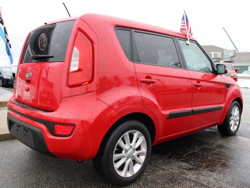 Used 2013 Kia Soul + w/ Audio Pkg image 11
