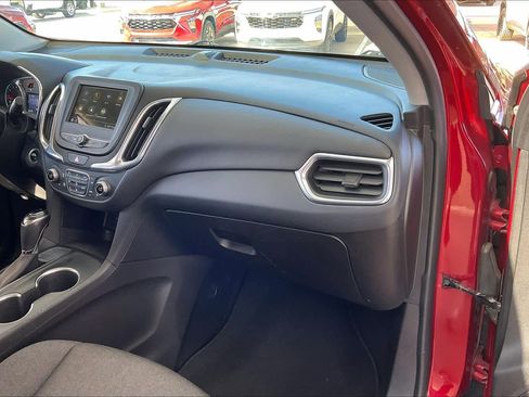 Used 2019 Chevrolet Equinox LT image 18
