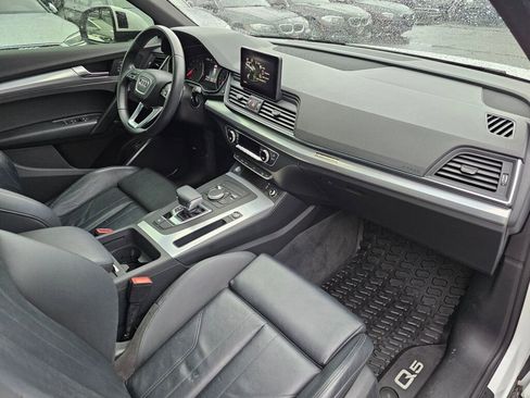 Used 2020 Audi Q5 2.0T Premium w/ Titanium Sport Package image 12