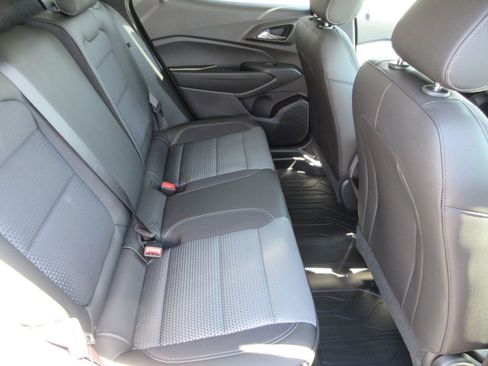 New 2026 Chevrolet Trax LT image 17