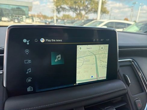 Certified 2022 Chevrolet Suburban LT w/ Luxury Package image 6