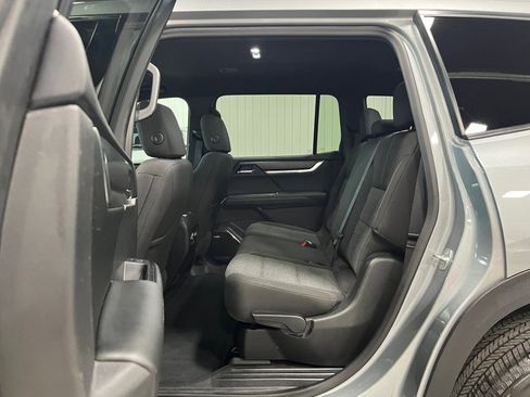 Certified 2025 GMC Acadia Elevation image 11