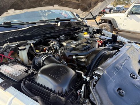 Used 2015 RAM 2500 SLT w/ Protection Group image 30