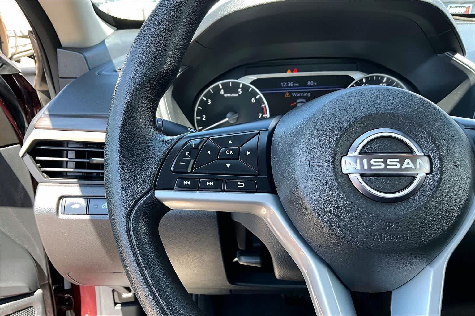 Used 2025 Nissan Altima 2.5 SV FWD image 23
