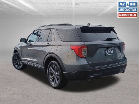 Used 2024 Ford Explorer XLT w/ Equipment Group 202A AWD/4WD image 25