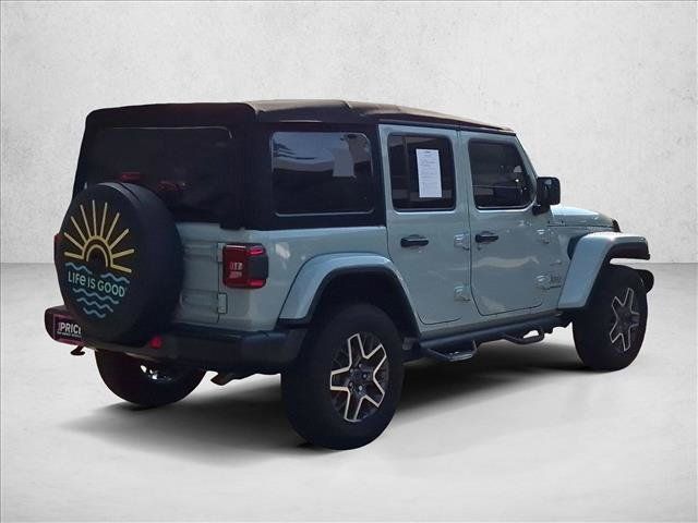 Used 2024 Jeep Wrangler Unlimited Sahara AWD/4WD image 5