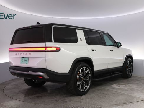 Used 2023 Rivian R1S Adventure AWD/4WD image 3