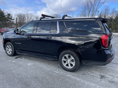 Used 2023 GMC Yukon XL SLE w/ Gmc Pro Safety Plus Package image 5