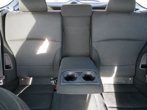 Used 2019 Subaru Outback 2.5i Premium image 13