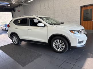 Used 2017 Nissan Rogue SV w/ SV Premium Package image 1