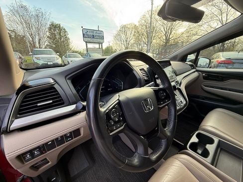 Used 2022 Honda Odyssey Touring image 14