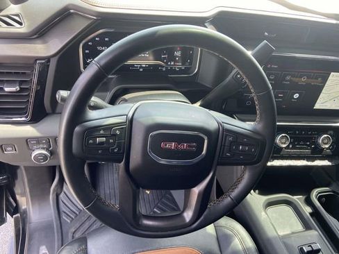 Certified 2025 GMC Sierra 2500 AT4 AWD/4WD image 17