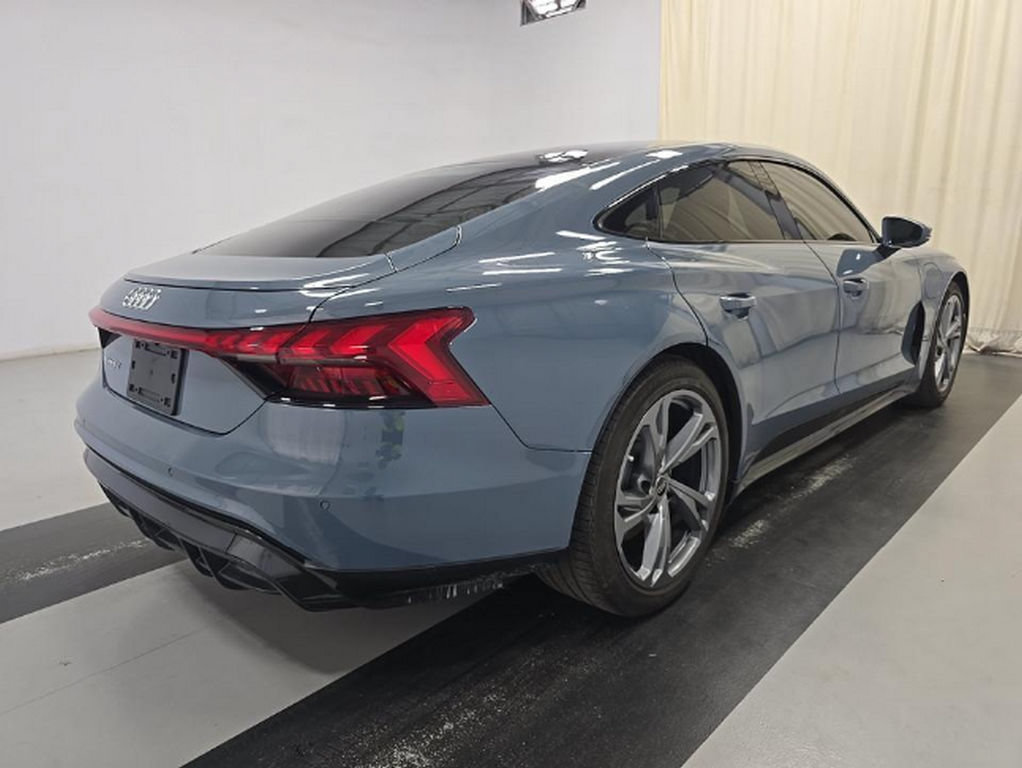 Used 2024 Audi e-tron GT Premium Plus AWD/4WD image 4