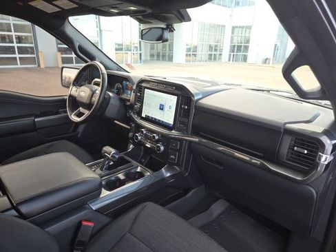 Certified 2022 Ford F150 XLT w/ Equipment Group 302A High image 35