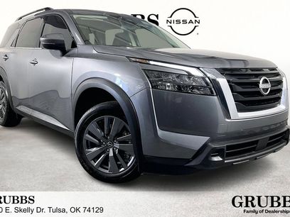 Used 2024 Nissan Pathfinder SV