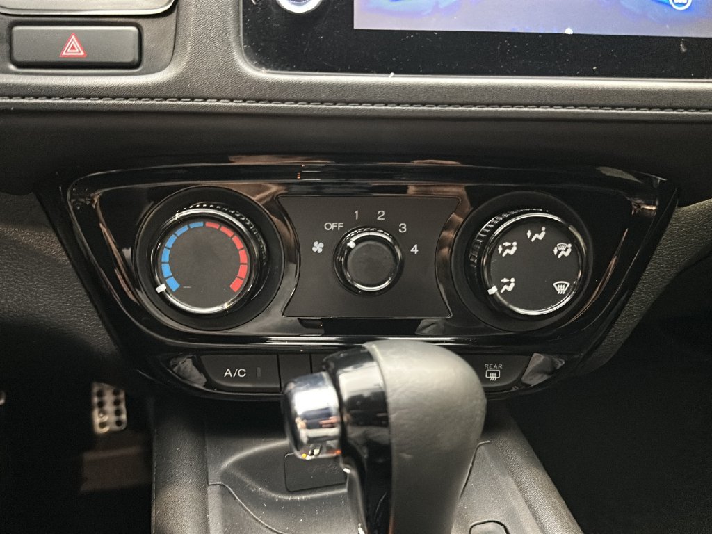 Used 2021 Honda HR-V Sport image 27