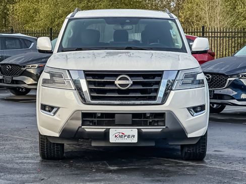 Used 2022 Nissan Armada SV w/ SV Appearance Package image 9
