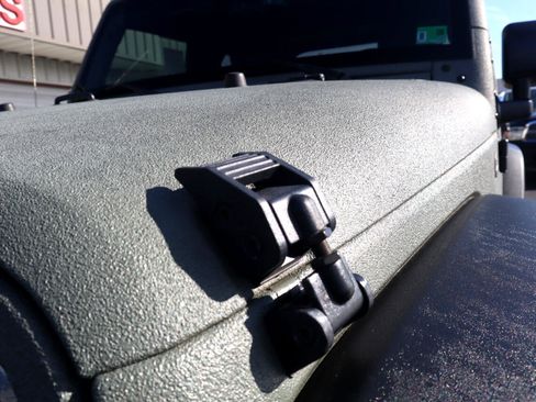 Used 2017 Jeep Wrangler Sport w/ Quick Order Package 23S image 31