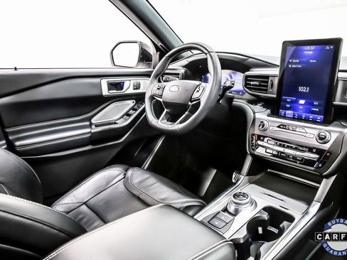 Used 2020 Ford Explorer ST w/ ST Street Pack image 18