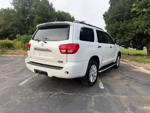 Used 2010 Toyota Sequoia Platinum AWD/4WD image 8