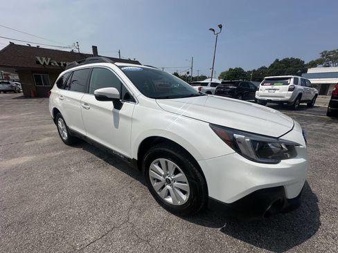Used 2018 Subaru Outback 2.5i Premium image 20