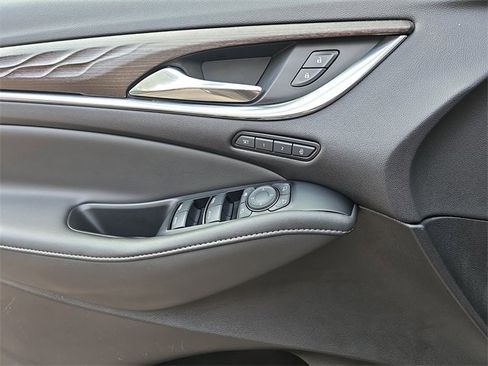 Certified 2023 Buick Enclave Avenir w/ Avenir Technology Package image 26