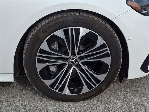 Used 2025 Mercedes-Benz E 450 4MATIC Sedan image 8