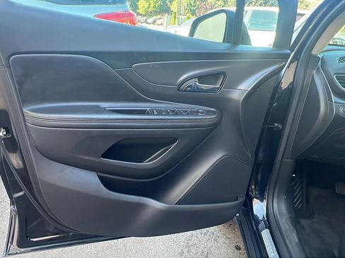 Used 2019 Buick Encore Essence FWD image 23