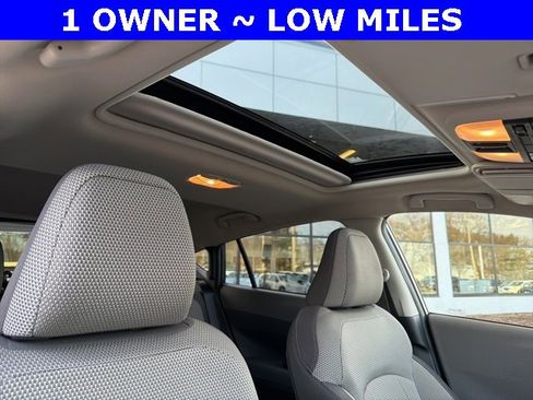 Used 2024 Subaru Crosstrek 2.0i Premium image 23