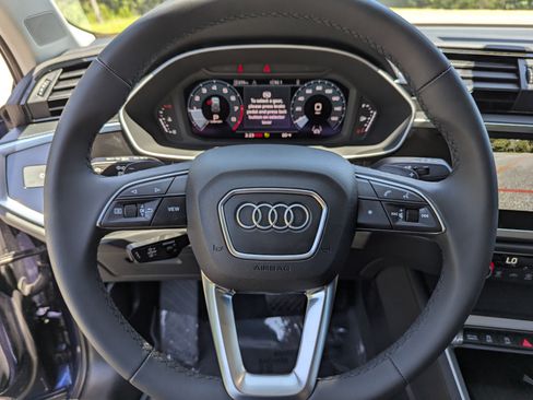 Used 2024 Audi Q3 2.0T Premium Plus AWD/4WD image 33