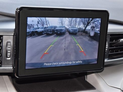 Used 2023 Ford Explorer XLT w/ Equipment Group 202A image 29