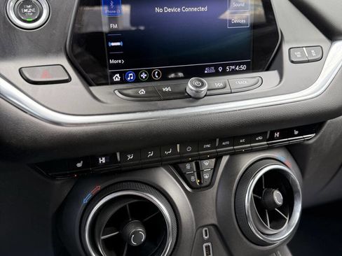 Used 2019 Chevrolet Blazer LT FWD image 16