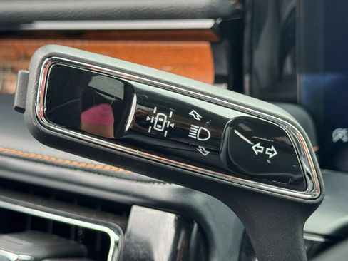 Used 2025 Lincoln Aviator Black Label AWD/4WD image 12