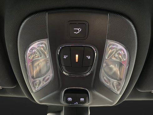 New 2026 Jeep Compass Latitude w/ Sun and Sound Group AWD/4WD image 25