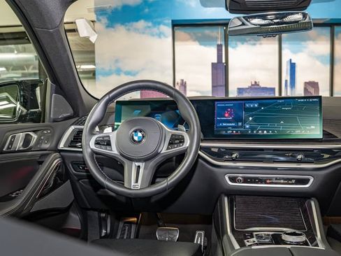 Used 2025 BMW X6 M60i AWD/4WD image 16