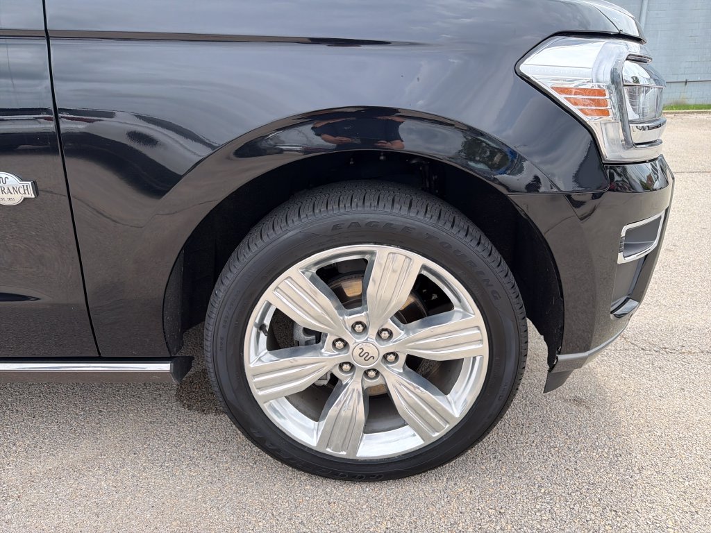 Used 2023 Ford Expedition King Ranch AWD/4WD image 37