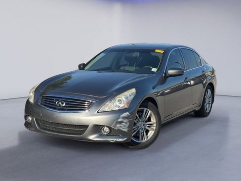 Used 2013 INFINITI G37 Journey w/ Premium Pkg image 2