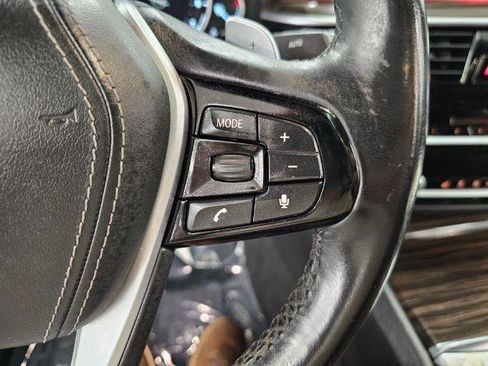 Used 2019 BMW 530i xDrive w/ Convenience Package AWD/4WD image 12