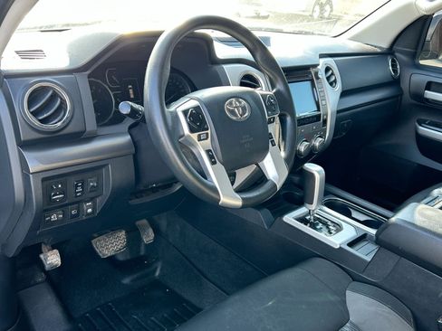 Used 2018 Toyota Tundra SR5 image 11