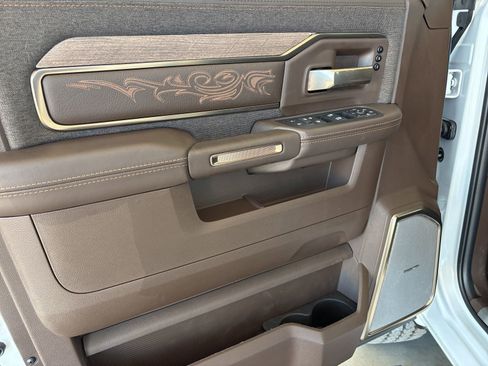 New 2026 RAM 2500 Limited AWD/4WD image 12