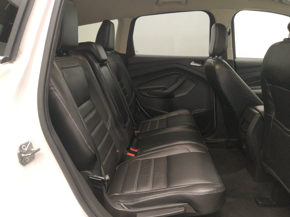 Used 2018 Ford Escape SEL w/ Ford Safe & Smart Package FWD image 19