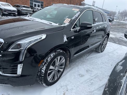 Certified 2025 Cadillac XT5 Premium Luxury image 4